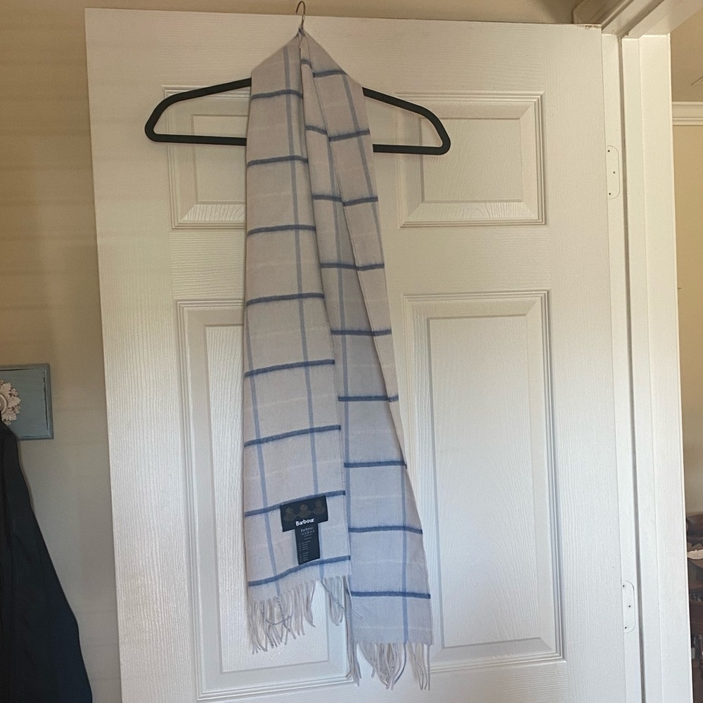 Barbour Country Tattersall Scarf. New with tags